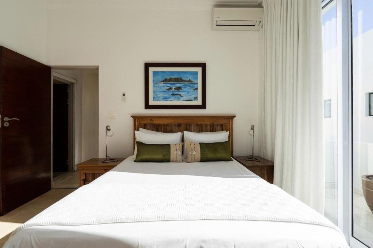 קייפטאון Bantry Beach Luxury Suites מראה חיצוני תמונה