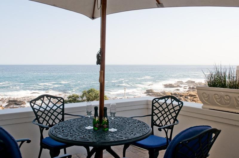 קייפטאון Bantry Beach Luxury Suites מראה חיצוני תמונה