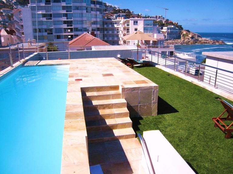 קייפטאון Bantry Beach Luxury Suites מראה חיצוני תמונה