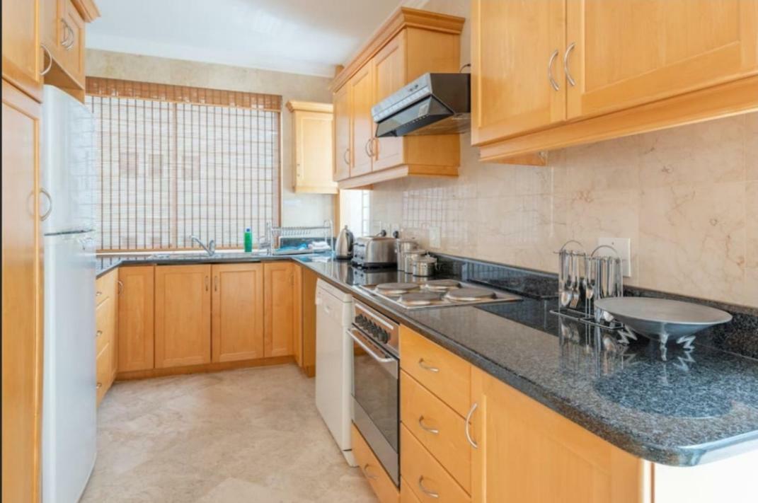 קייפטאון Bantry Beach Luxury Suites מראה חיצוני תמונה