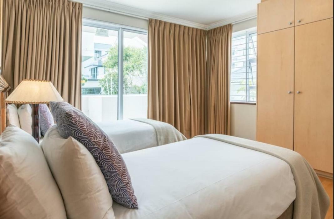 קייפטאון Bantry Beach Luxury Suites מראה חיצוני תמונה