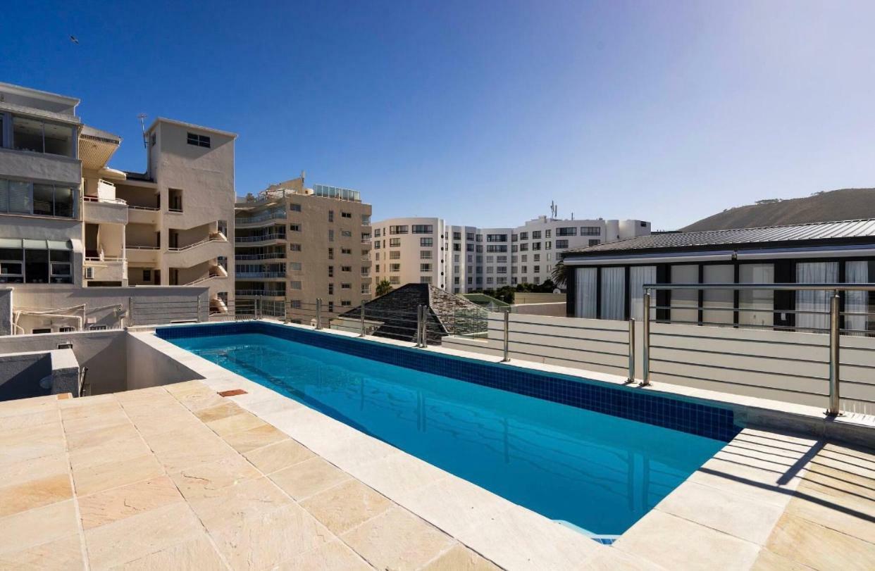 קייפטאון Bantry Beach Luxury Suites מראה חיצוני תמונה