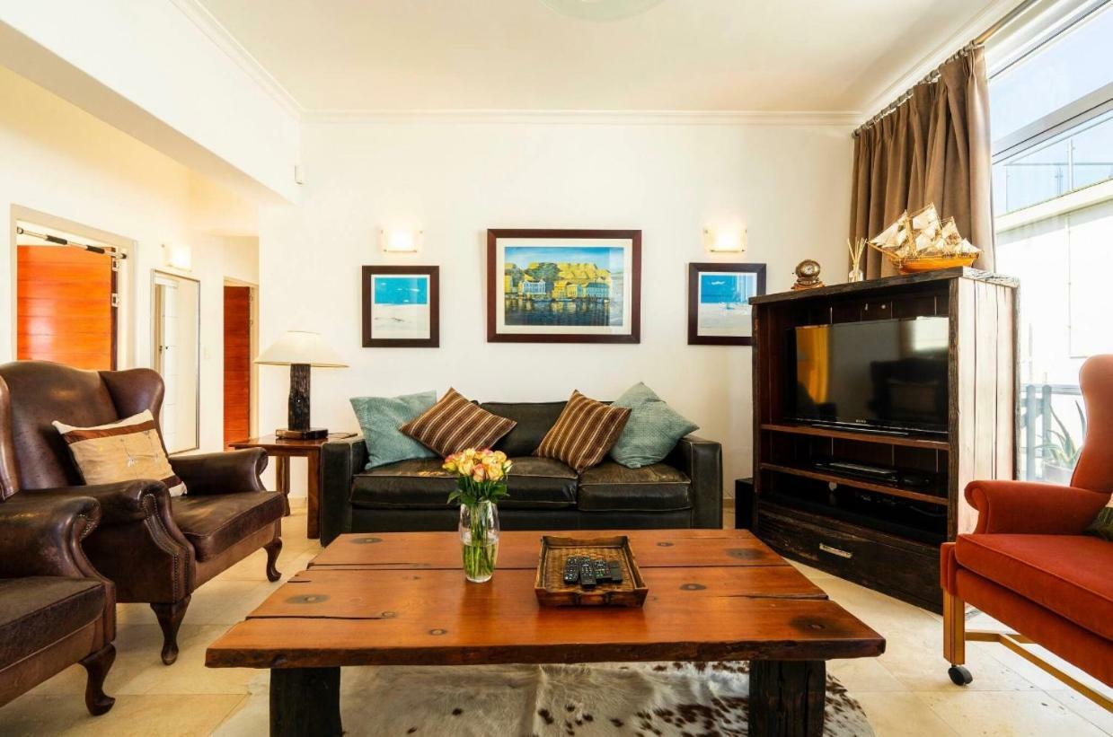 קייפטאון Bantry Beach Luxury Suites מראה חיצוני תמונה